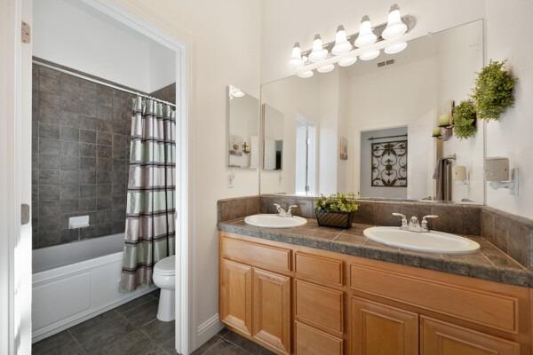 Detail Gallery Image 51 of 72 For 3800 Monteverde Dr, Lincoln,  CA 95648 - 5 Beds | 3/1 Baths