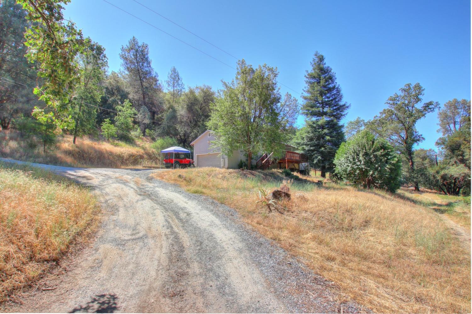 Mount Aukum Court, Somerset, California image 27