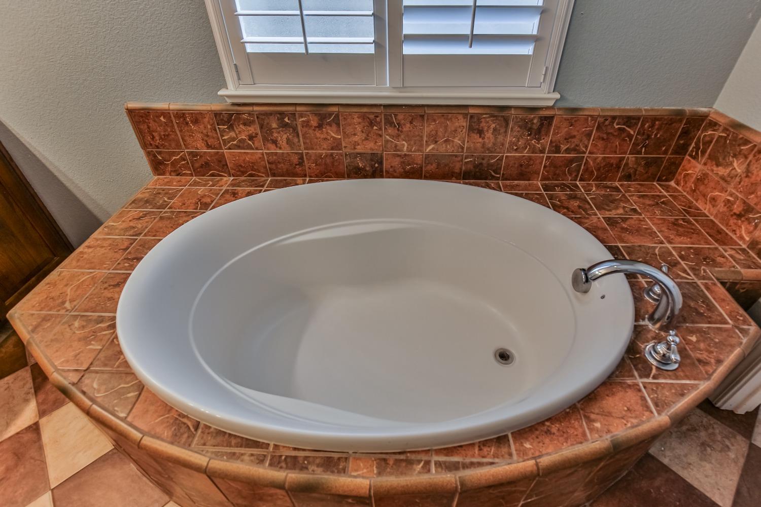 Detail Gallery Image 65 of 76 For 9781 Fall Valley Way, Sacramento,  CA 95829 - 4 Beds | 2/1 Baths