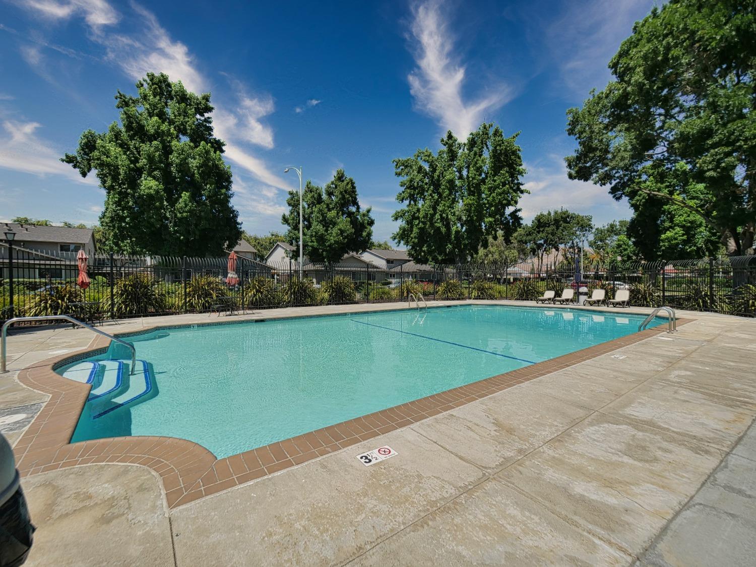 Detail Gallery Image 25 of 29 For 338 San Petra Ct #1,  Milpitas,  CA 95035 - 3 Beds | 2 Baths