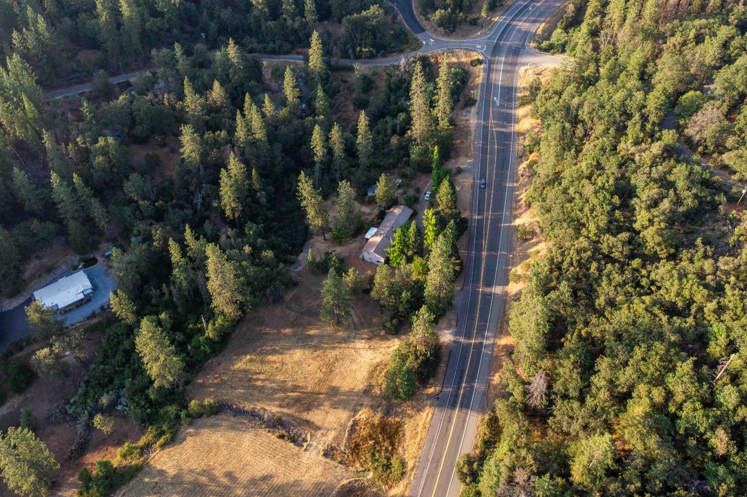 Detail Gallery Image 10 of 76 For 19491 Foresthill Rd, Foresthill,  CA 95631 - 3 Beds | 2/1 Baths