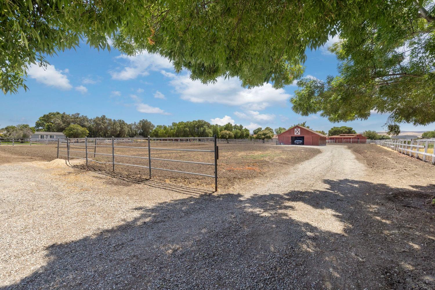 Detail Gallery Image 28 of 83 For 16692 Los Positas Way, Tracy,  CA 95304 - 5 Beds | 4 Baths