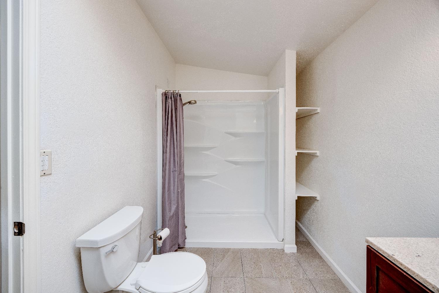 Detail Gallery Image 42 of 87 For 21 Whispering Way, Lodi,  CA 95242 - 2 Beds | 2 Baths