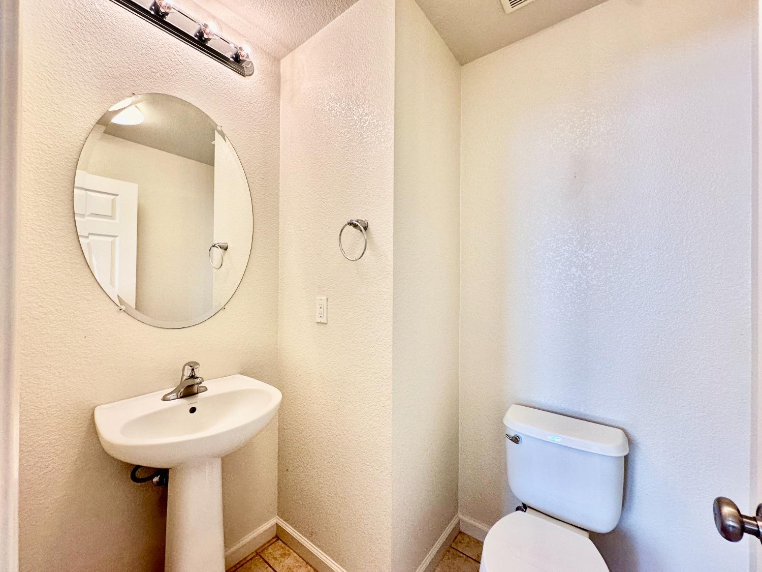 Detail Gallery Image 14 of 35 For 1532 Cat Tail Dr, Stockton,  CA 95204 - 3 Beds | 2/1 Baths