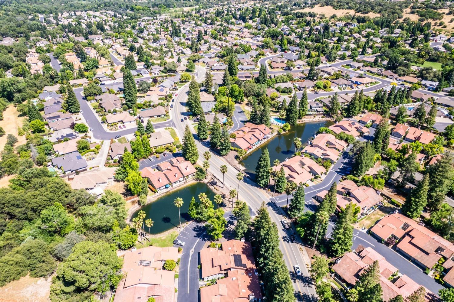 Detail Gallery Image 3 of 44 For 4710 El Cortez Dr, Rocklin,  CA 95677 - 3 Beds | 2 Baths