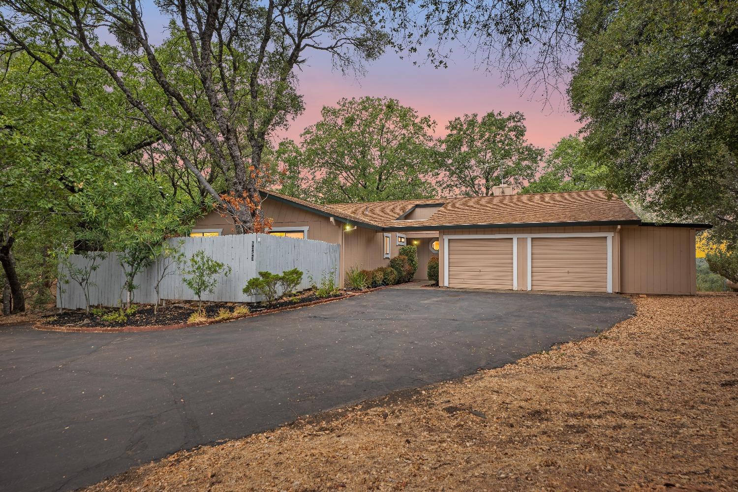 Detail Gallery Image 1 of 62 For 5353 Silver Lode Dr, Placerville,  CA 95667 - 3 Beds | 2/1 Baths