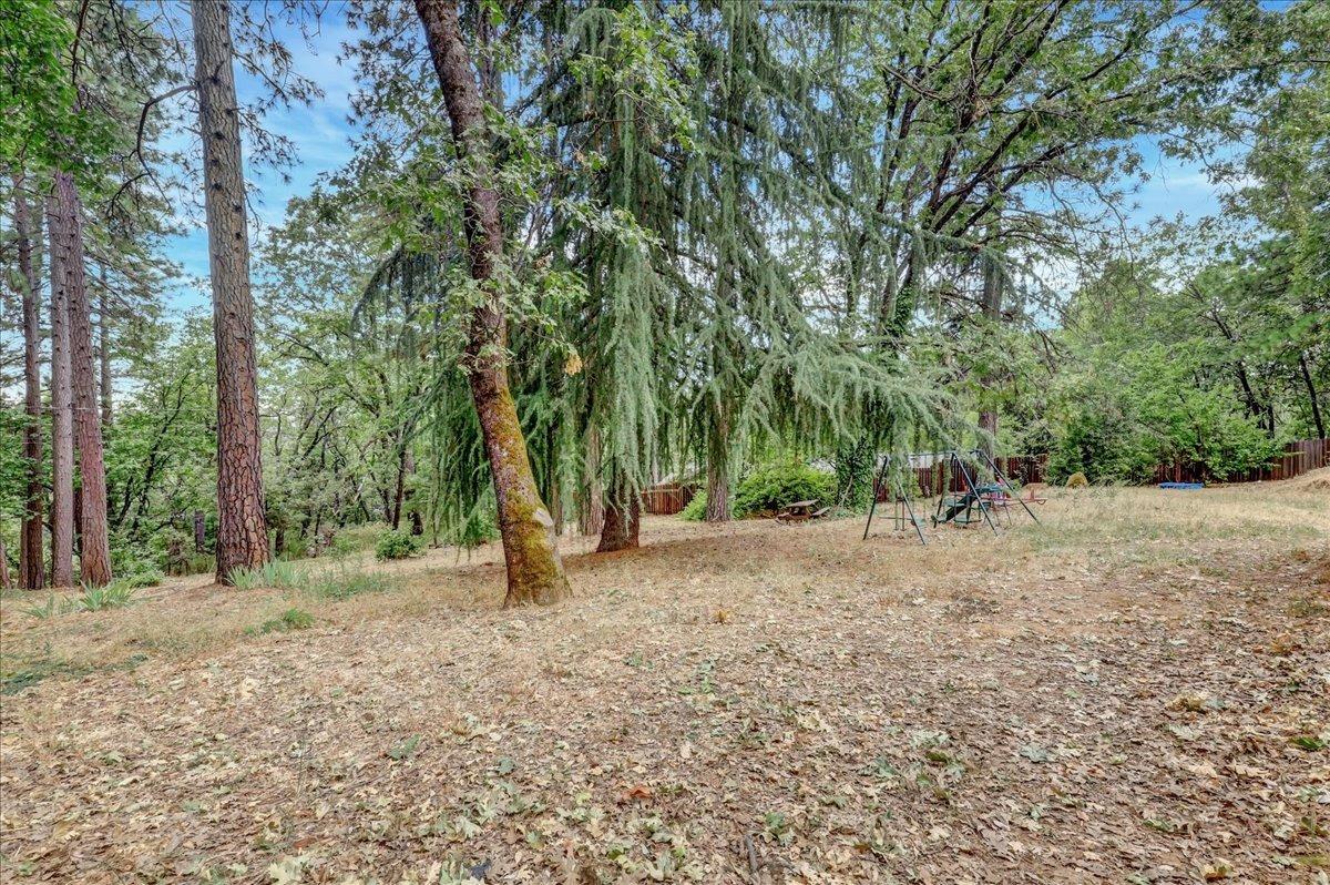 Detail Gallery Image 37 of 43 For 13275 Goldenchain Ct, Grass Valley,  CA 95949 - 3 Beds | 2 Baths