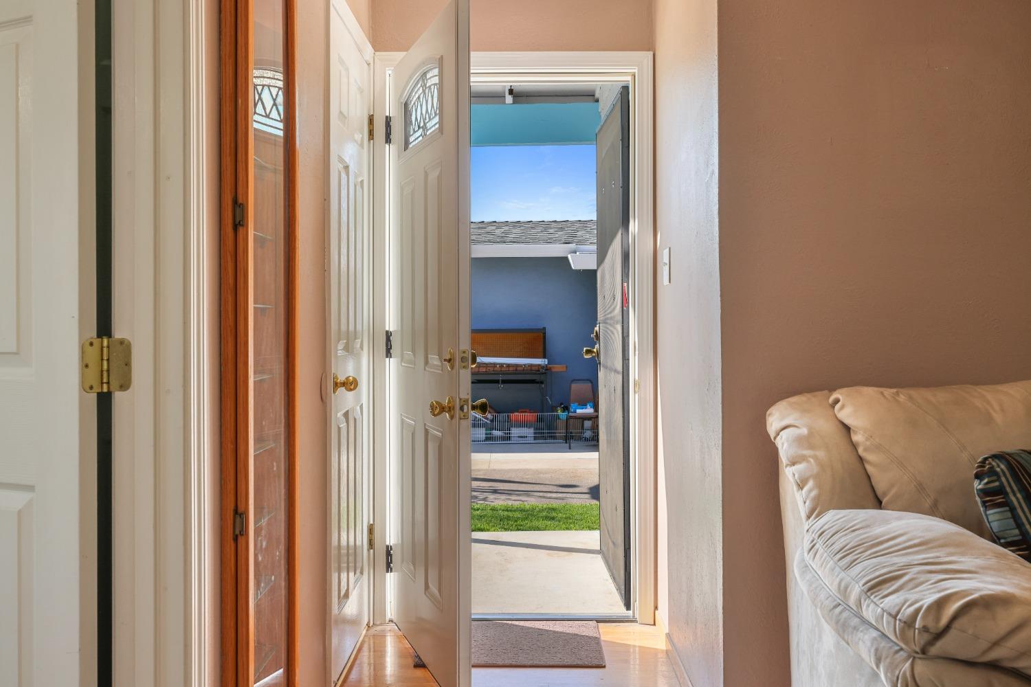 Detail Gallery Image 3 of 41 For 2359 3rd St, Atwater,  CA 95301 - 3 Beds | 2 Baths