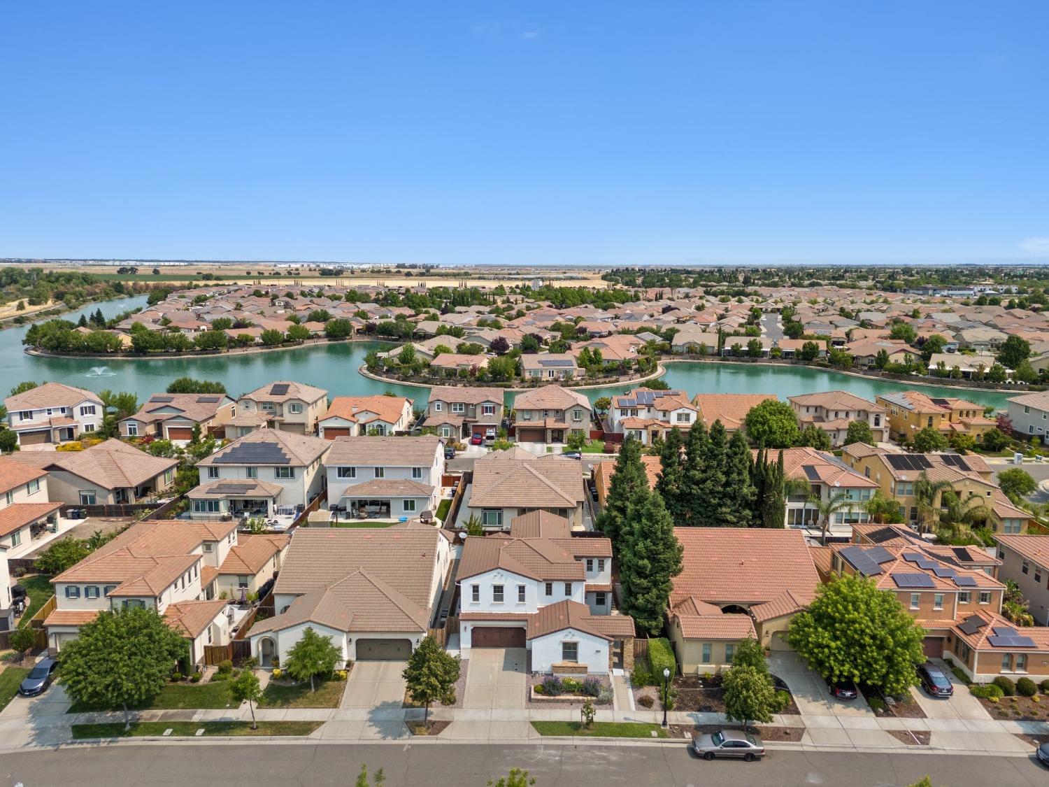 Detail Gallery Image 36 of 51 For 4019 Metaponto Way, Sacramento,  CA 95834 - 4 Beds | 3/1 Baths