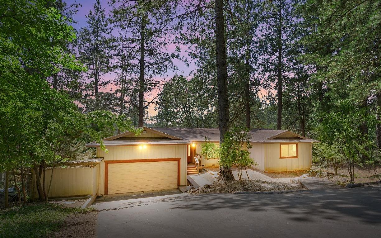 Detail Gallery Image 1 of 1 For 11373 Sean Way, Grass Valley,  CA 95949 - 2 Beds | 2/1 Baths