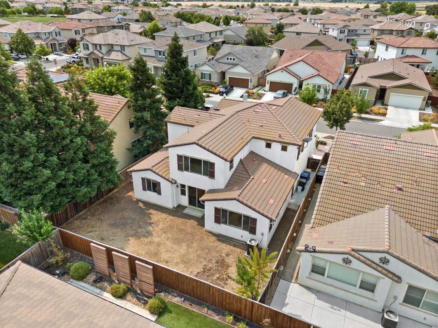 Detail Gallery Image 42 of 51 For 4019 Metaponto Way, Sacramento,  CA 95834 - 4 Beds | 3/1 Baths