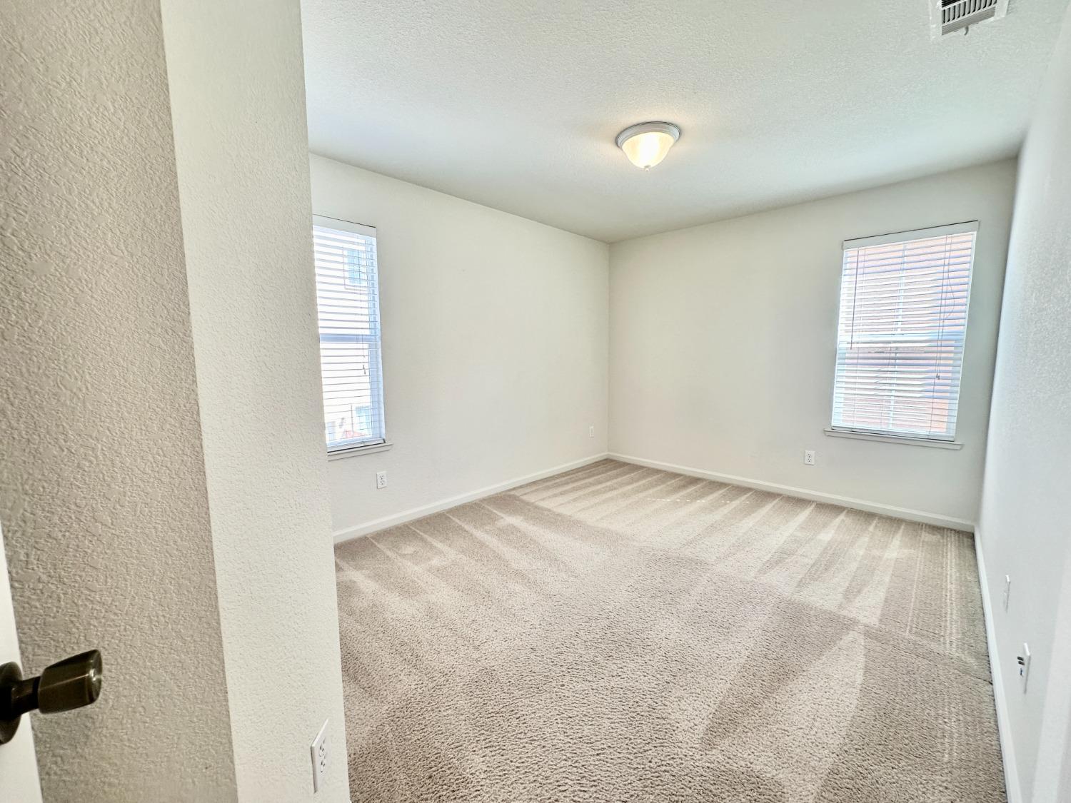 Detail Gallery Image 24 of 35 For 1532 Cat Tail Dr, Stockton,  CA 95204 - 3 Beds | 2/1 Baths