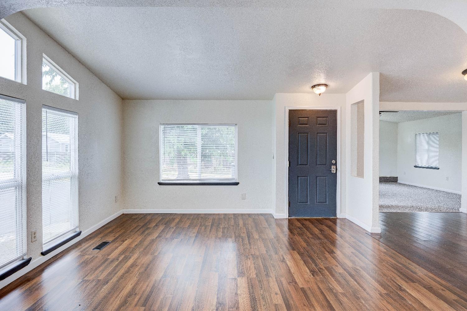 Detail Gallery Image 11 of 87 For 21 Whispering Way, Lodi,  CA 95242 - 2 Beds | 2 Baths