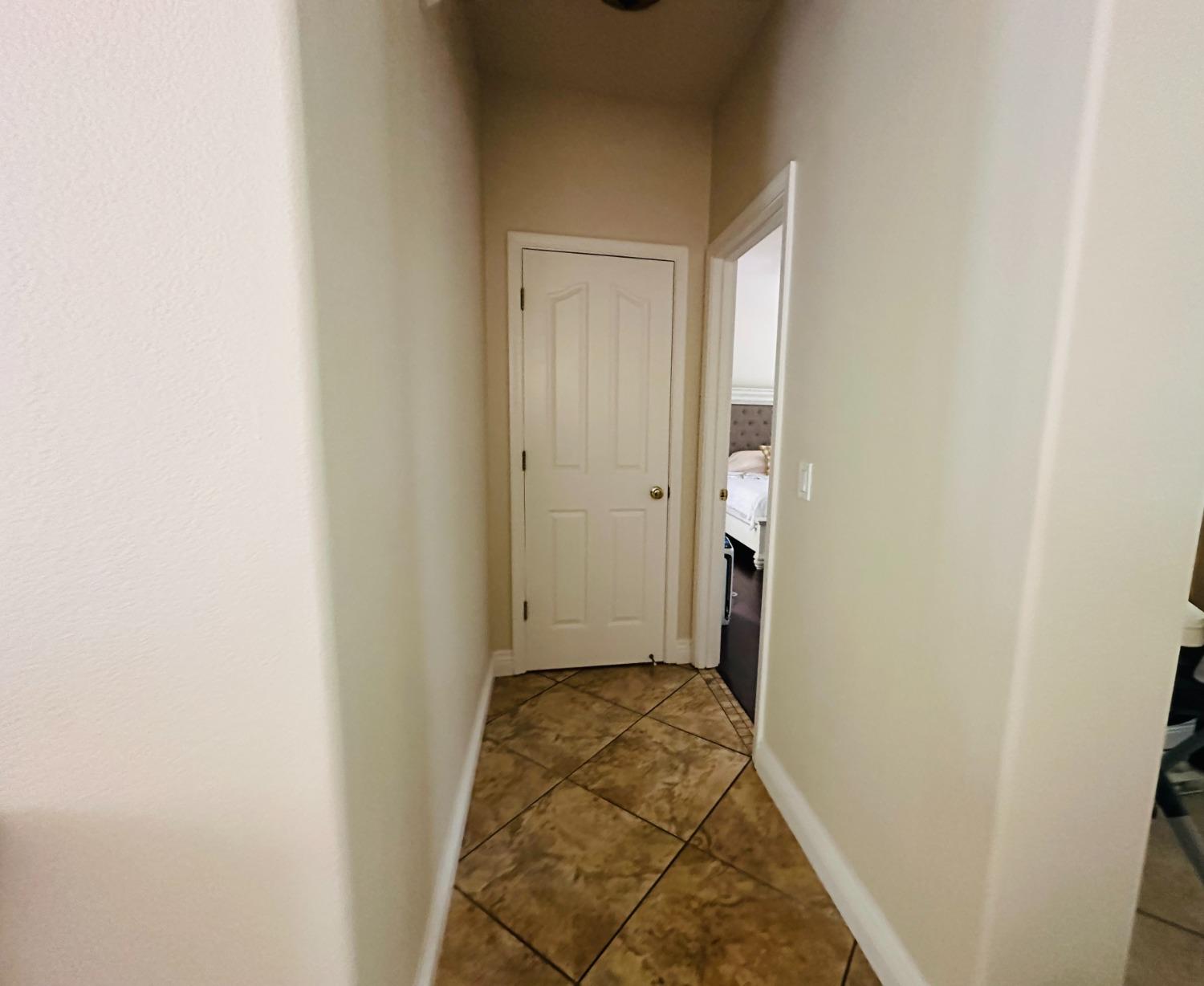 Detail Gallery Image 5 of 21 For 2105 Glory Ct, Atwater,  CA 95301 - 3 Beds | 2/1 Baths