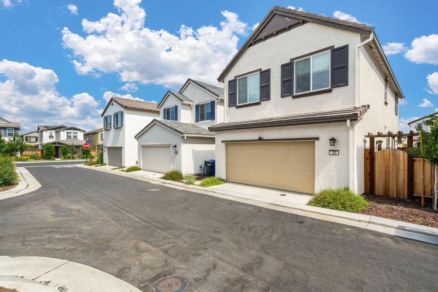 Detail Gallery Image 28 of 28 For 123 E Rodbell Ln, Mountain House,  CA 95391 - 3 Beds | 2/1 Baths