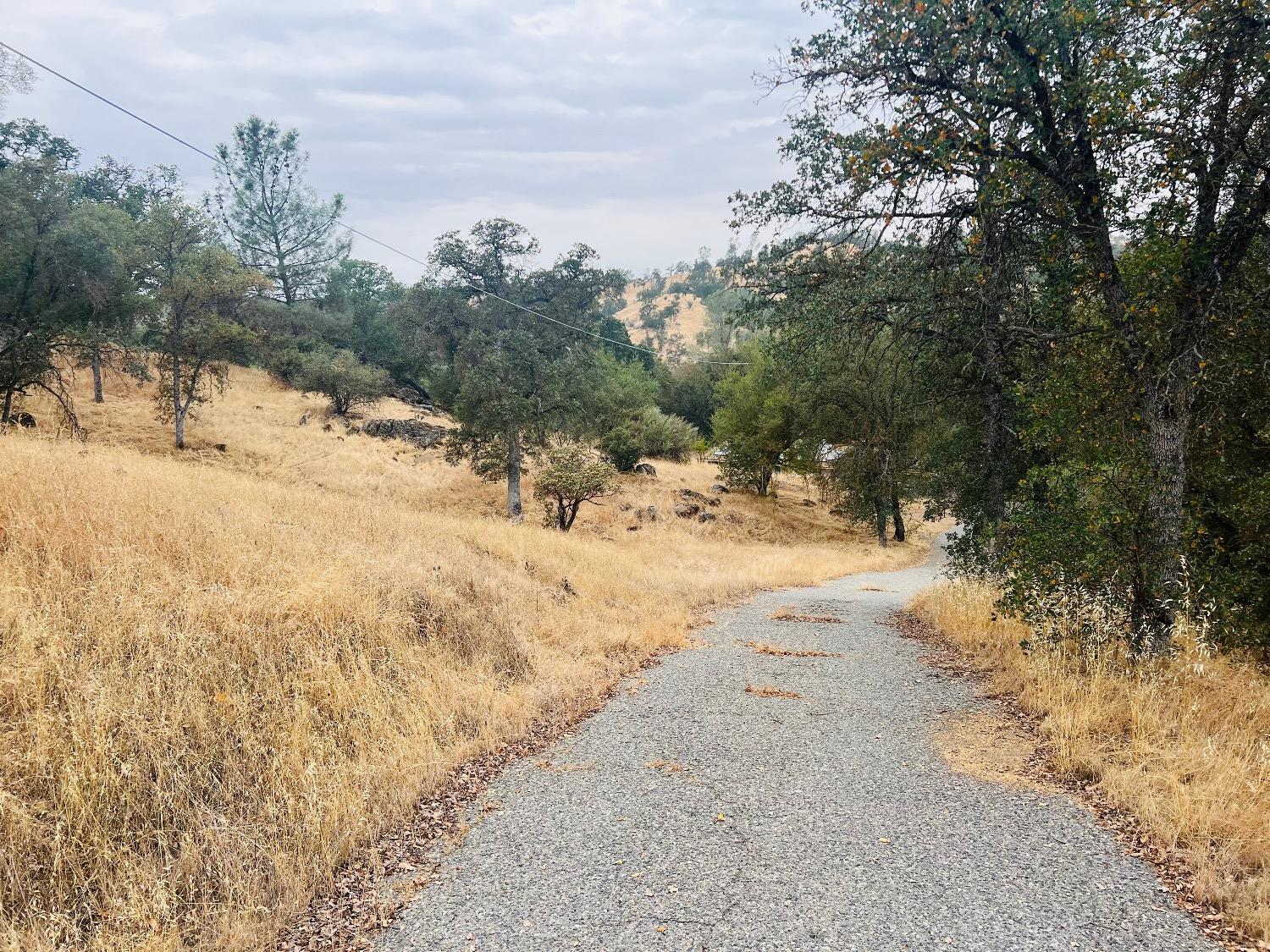 Detail Gallery Image 12 of 21 For 31578 Road 400, Coarsegold,  CA 93614 - 3 Beds | 2 Baths