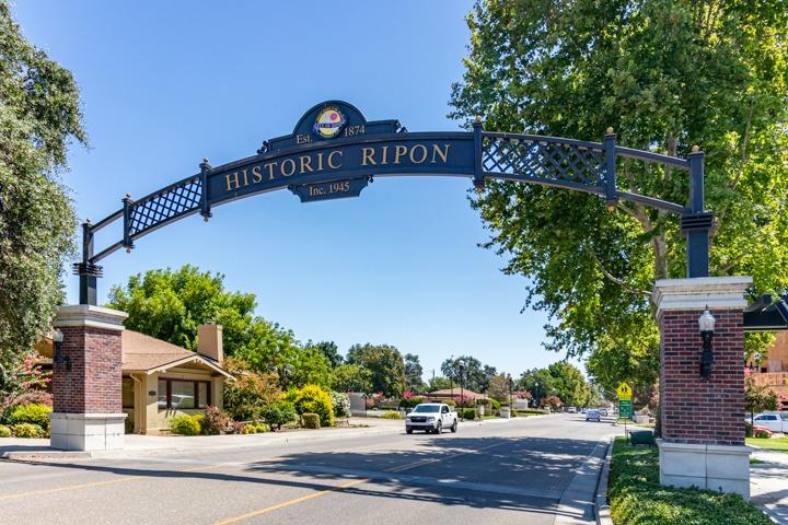 N Walnut Avenue, Ripon, California image 35