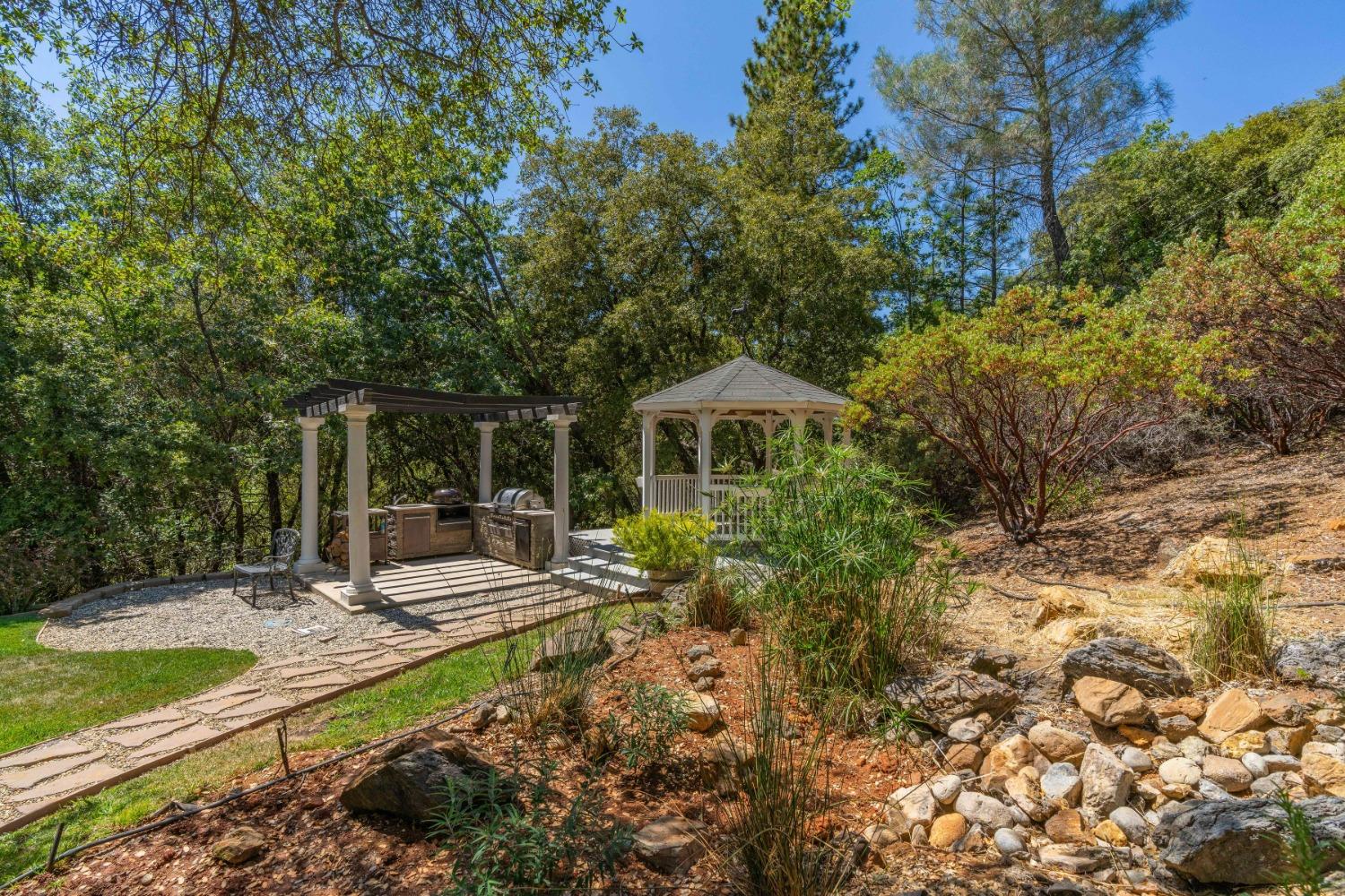 Detail Gallery Image 31 of 52 For 18861 Ponderosa Annex Rd, Sutter Creek,  CA 95685 - 3 Beds | 2 Baths