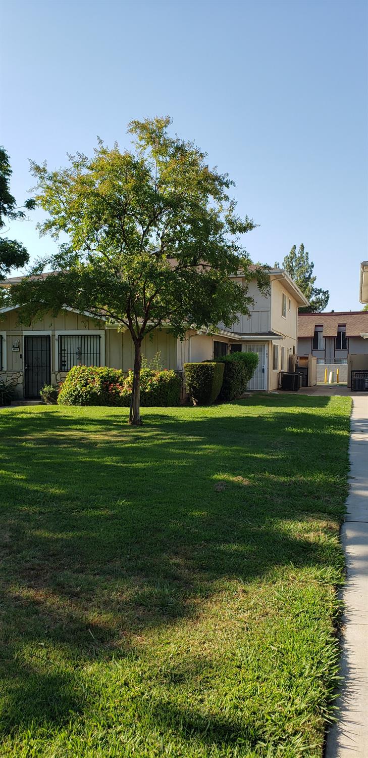 Detail Gallery Image 11 of 11 For 4905 N Holt Ave #103,  Fresno,  CA 93705 - 2 Beds | 1 Baths