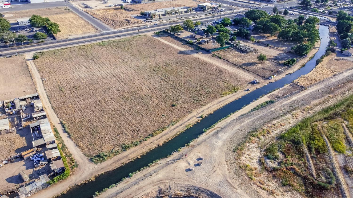 E Jensen Avenue, Fresno, California image 2