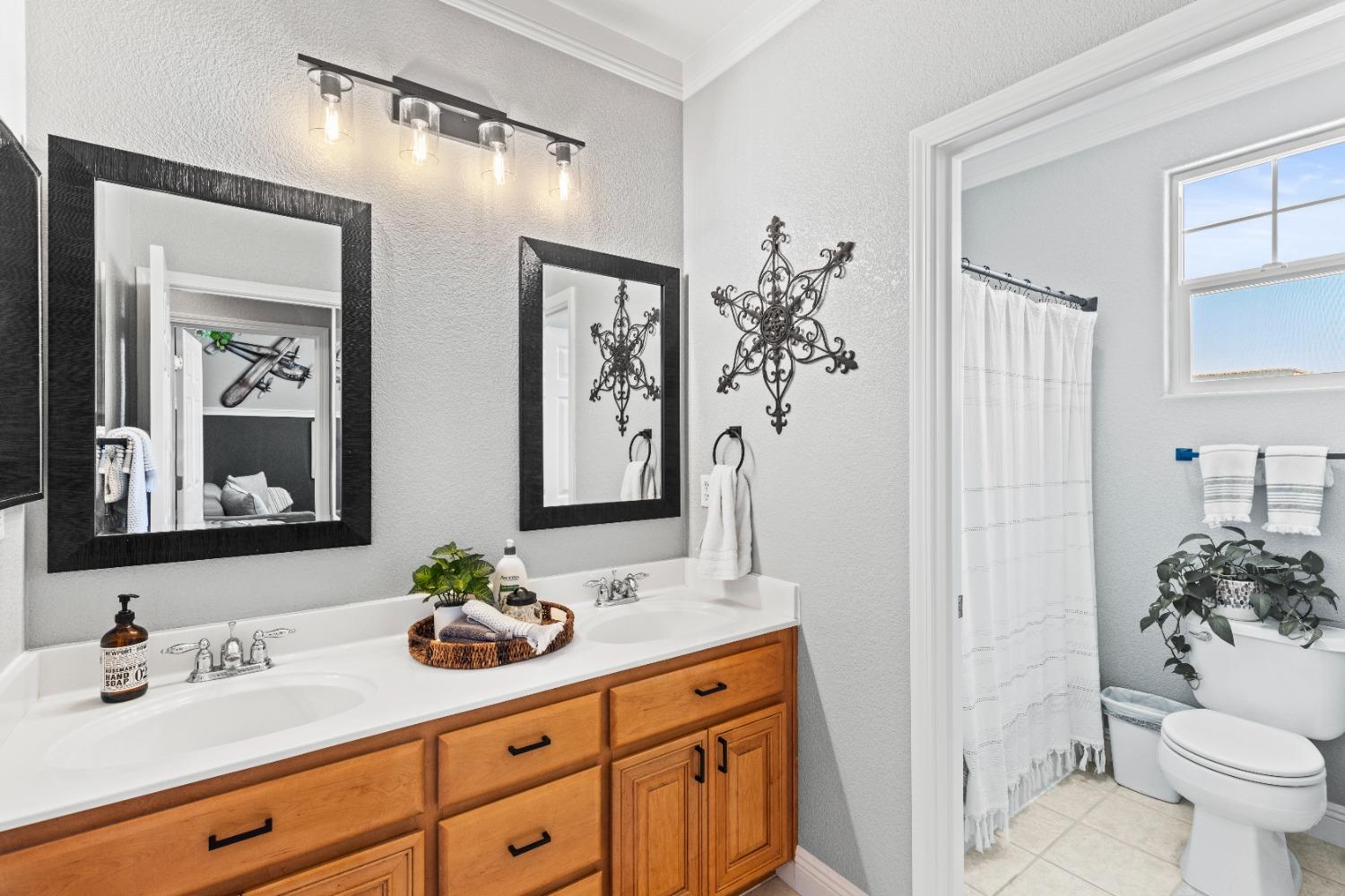 Detail Gallery Image 21 of 37 For 1136 Lucio St, Manteca,  CA 95336 - 4 Beds | 2/1 Baths