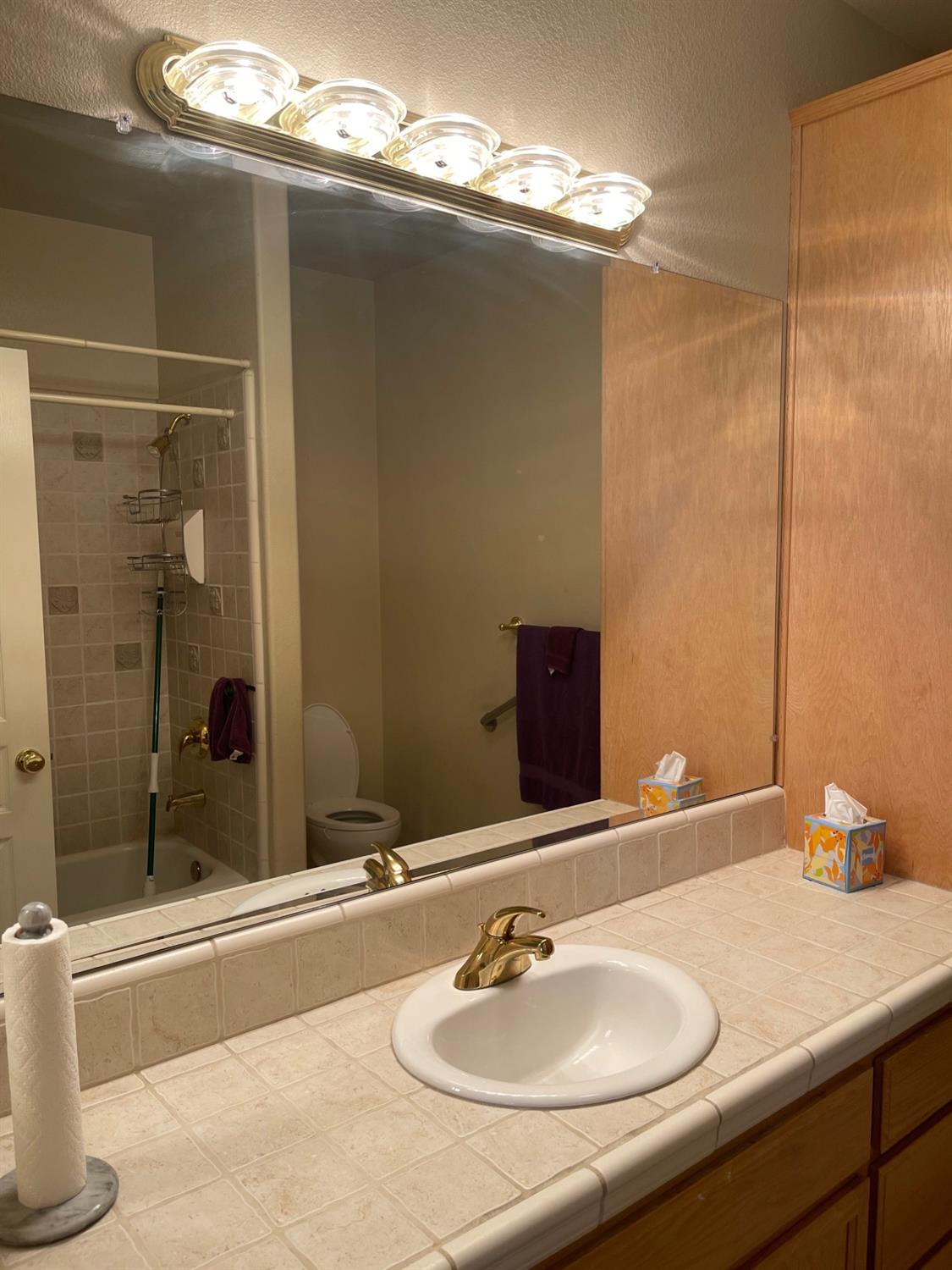 Detail Gallery Image 20 of 22 For 9668 Theresa Circle, Stockton,  CA 95209 - 2 Beds | 2 Baths