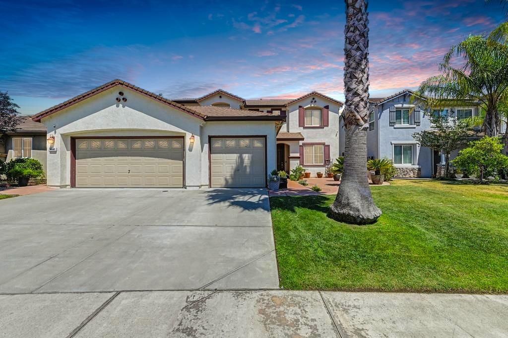 Detail Gallery Image 2 of 27 For 4481 Sundari Ave, Olivehurst,  CA 95961 - 5 Beds | 2/1 Baths