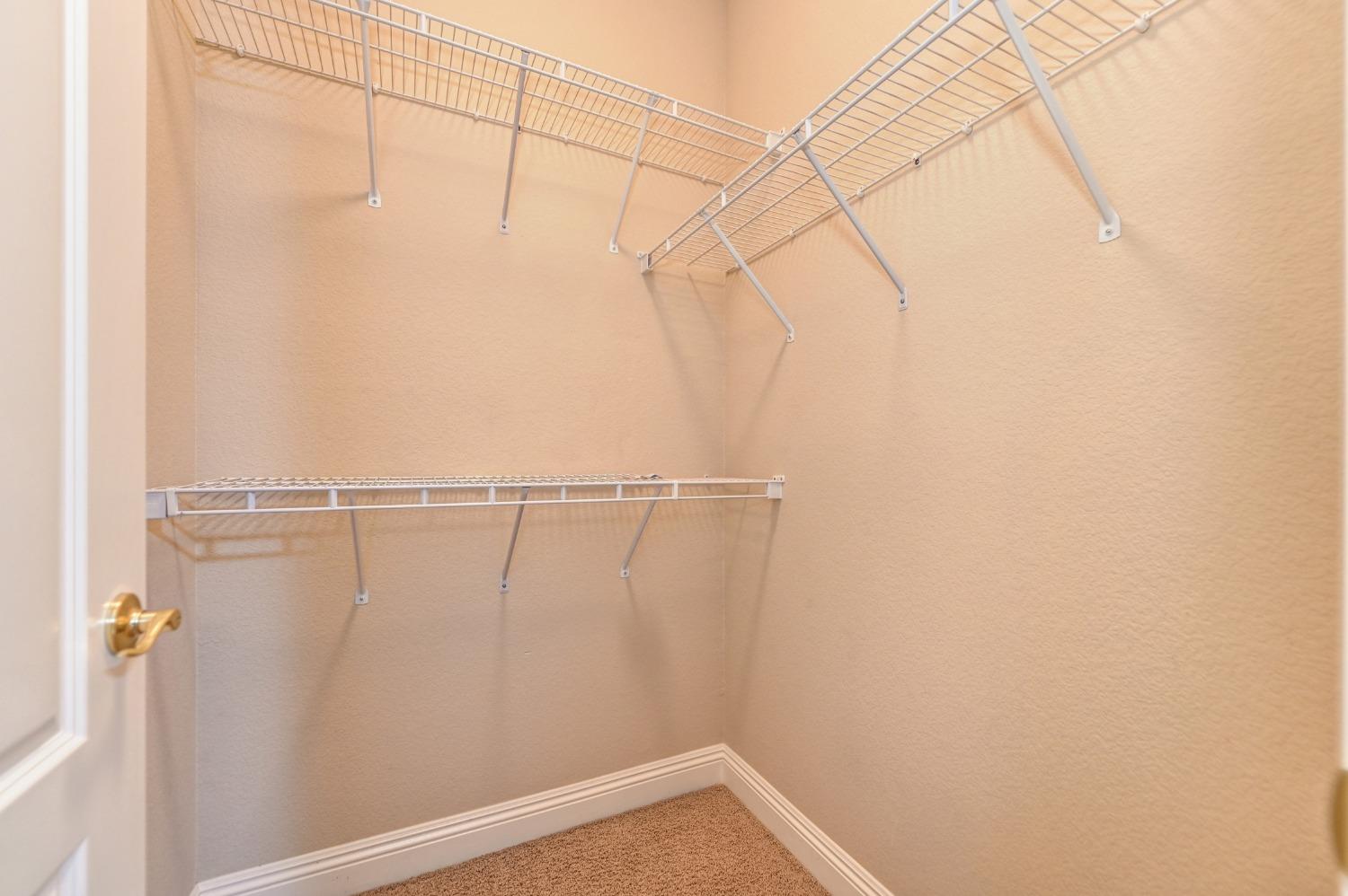 Detail Gallery Image 52 of 72 For 1996 Robin Brook Way, Roseville,  CA 95661 - 6 Beds | 5/1 Baths