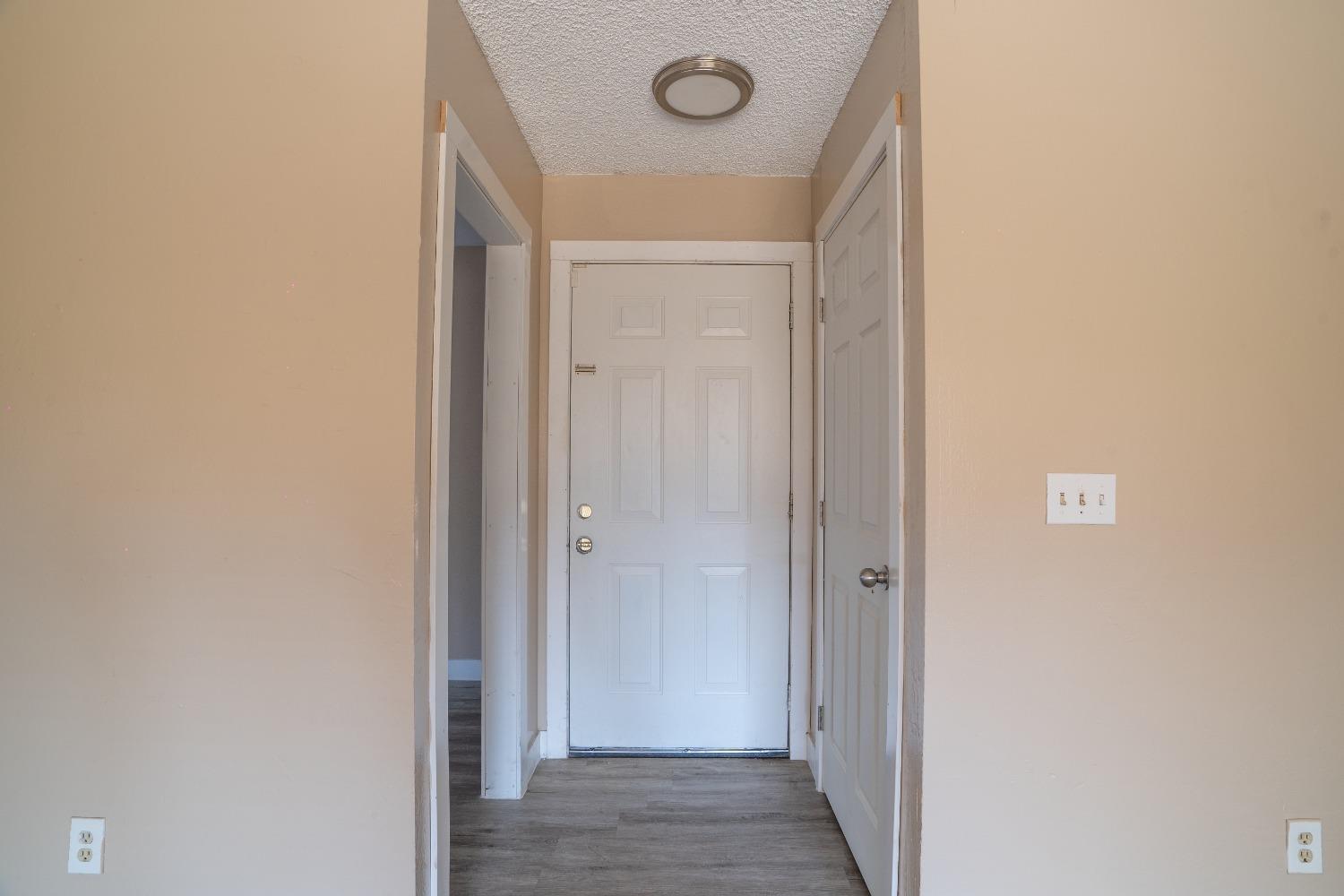 Detail Gallery Image 6 of 29 For 7290 Dutch Flat, North Highlands,  CA 95660 - 3 Beds | 1 Baths