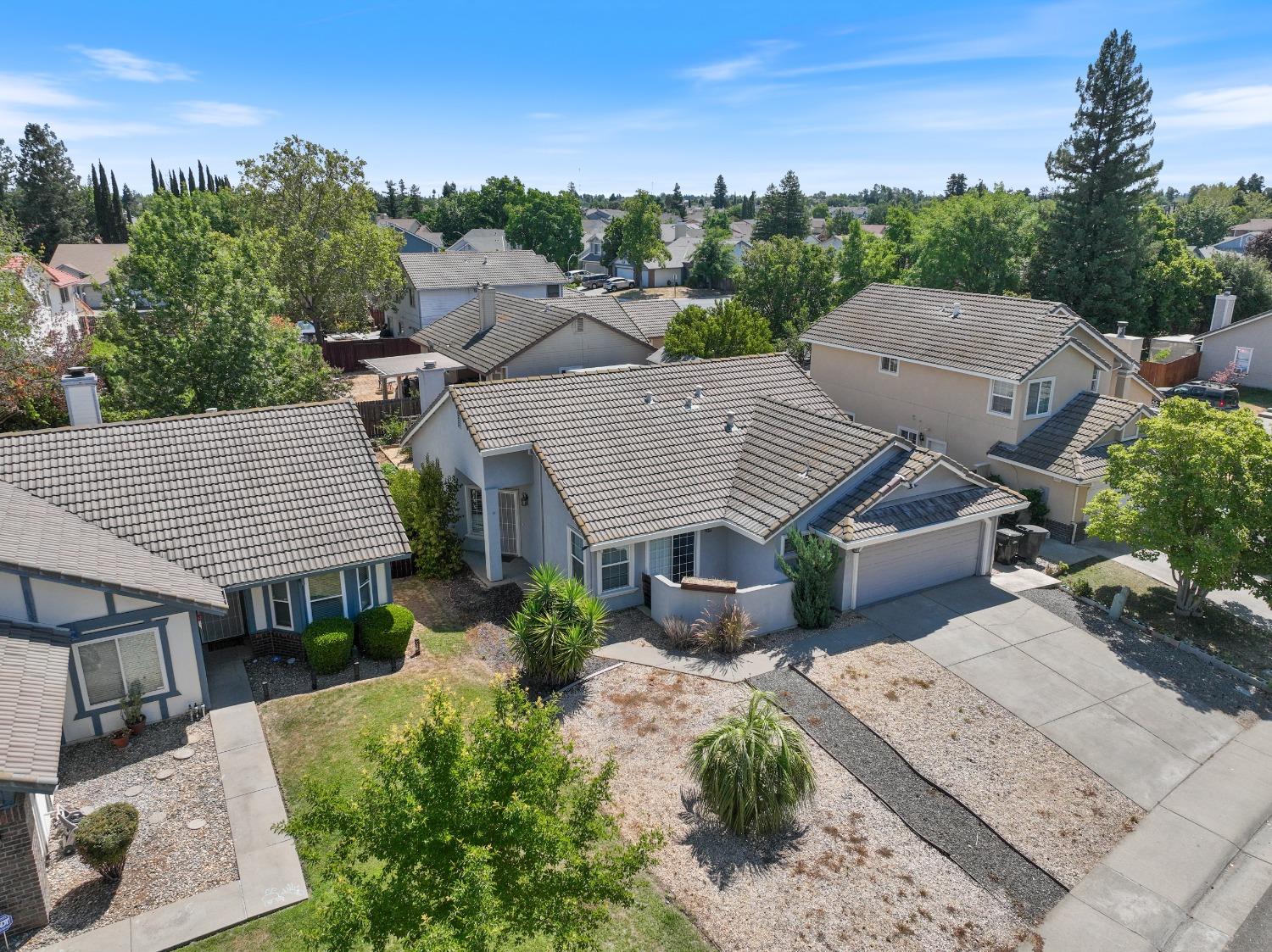 Detail Gallery Image 31 of 41 For 8251 Montreux Way, Sacramento,  CA 95828 - 3 Beds | 2 Baths