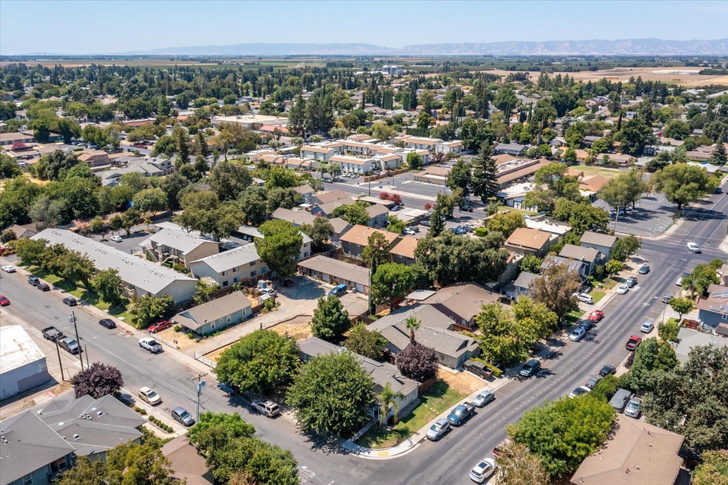 Detail Gallery Image 1 of 1 For 500 Community Ln, Woodland,  CA 95695 - 3 Beds | 2 Baths