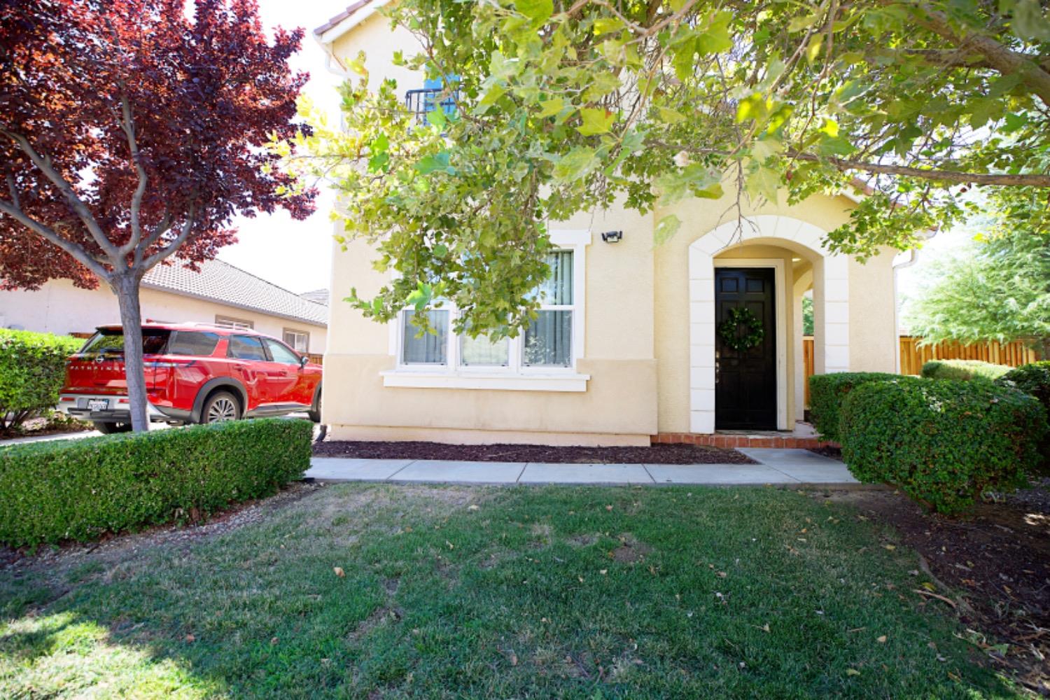 Detail Gallery Image 3 of 70 For 9442 California Oak Cir, Patterson,  CA 95363 - 4 Beds | 2/1 Baths