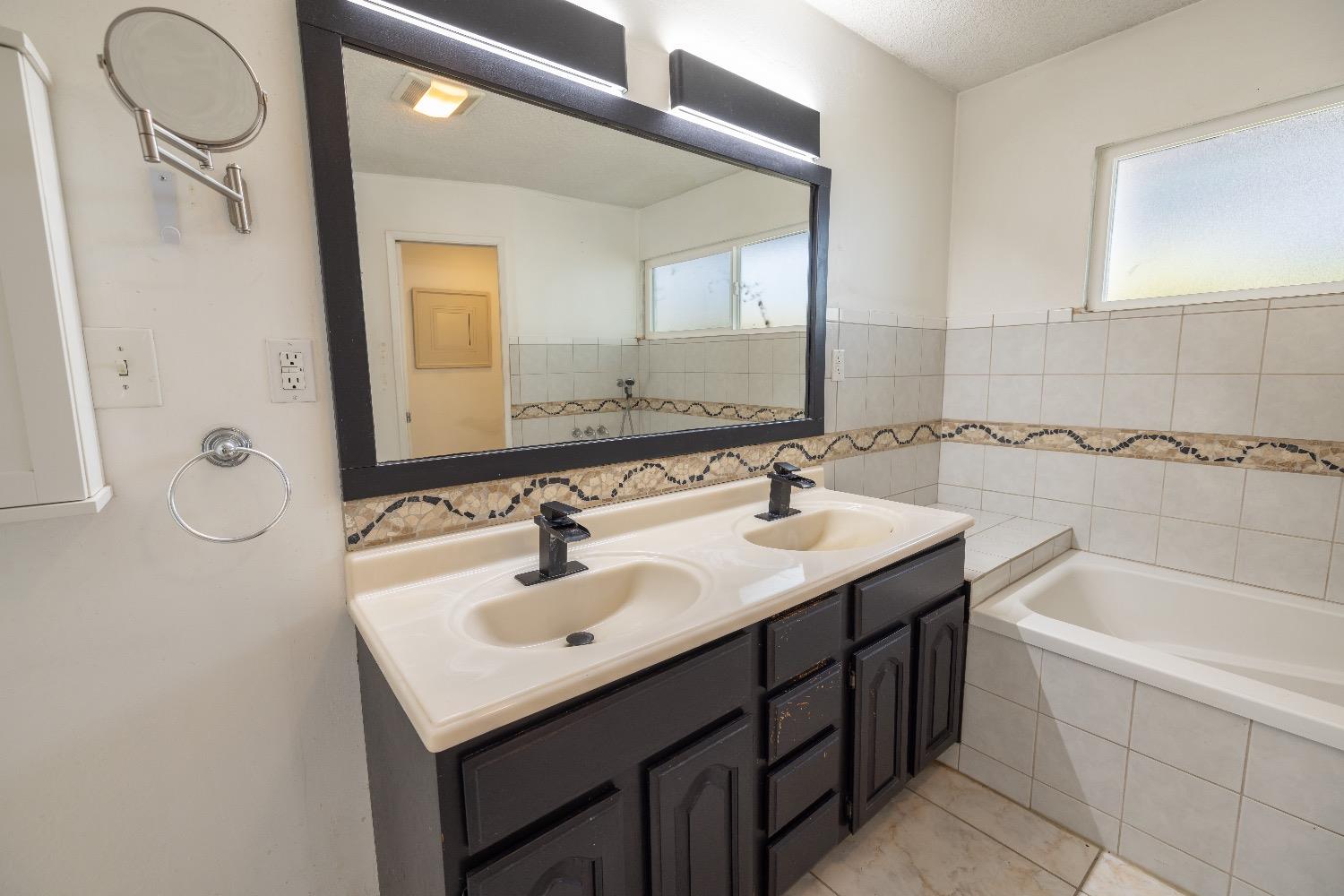 Detail Gallery Image 22 of 36 For 4106 Wheat St, Sacramento,  CA 95821 - 3 Beds | 2 Baths