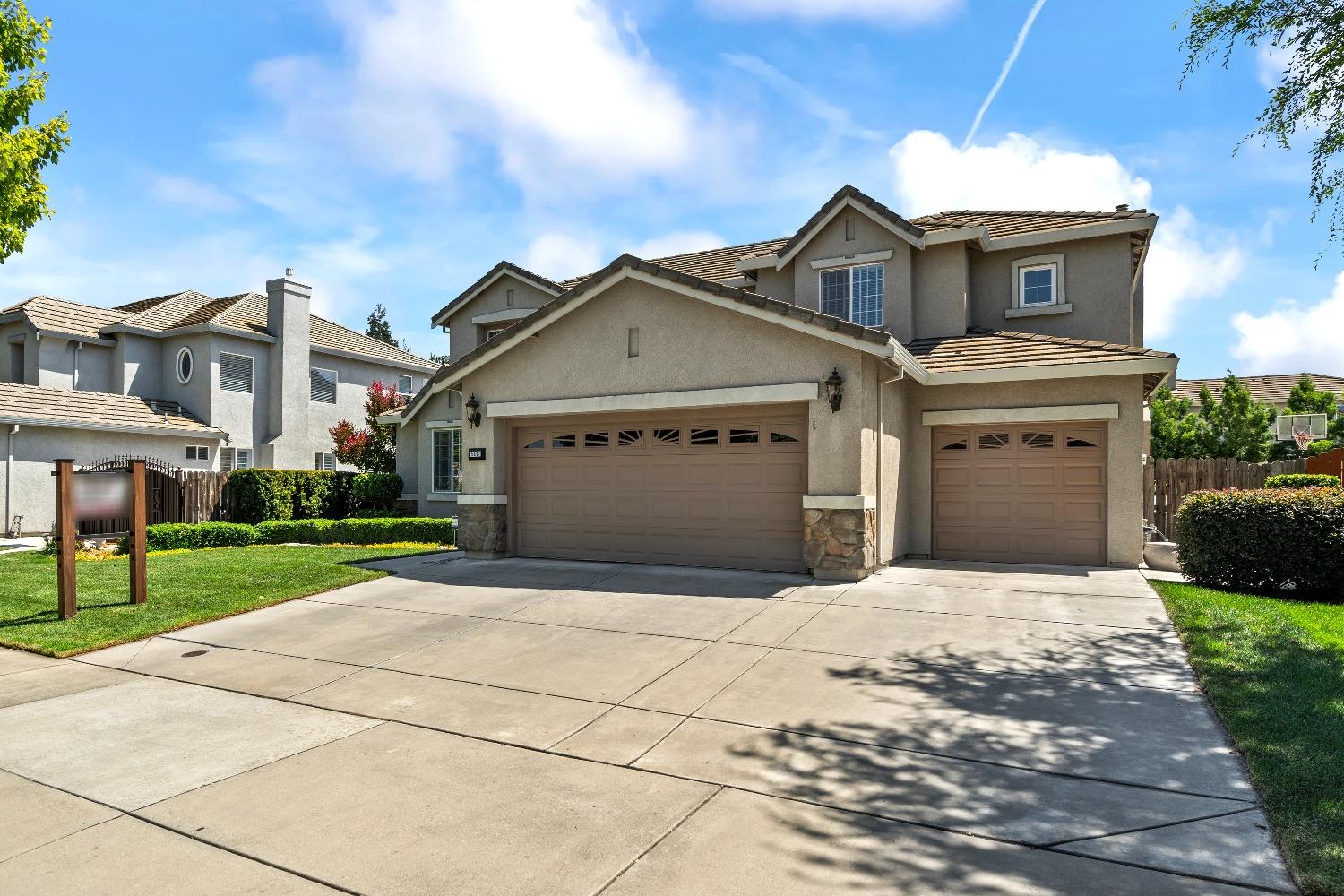 Detail Gallery Image 1 of 1 For 508 Shasta Ave, Ripon,  CA 95366 - 3 Beds | 3 Baths