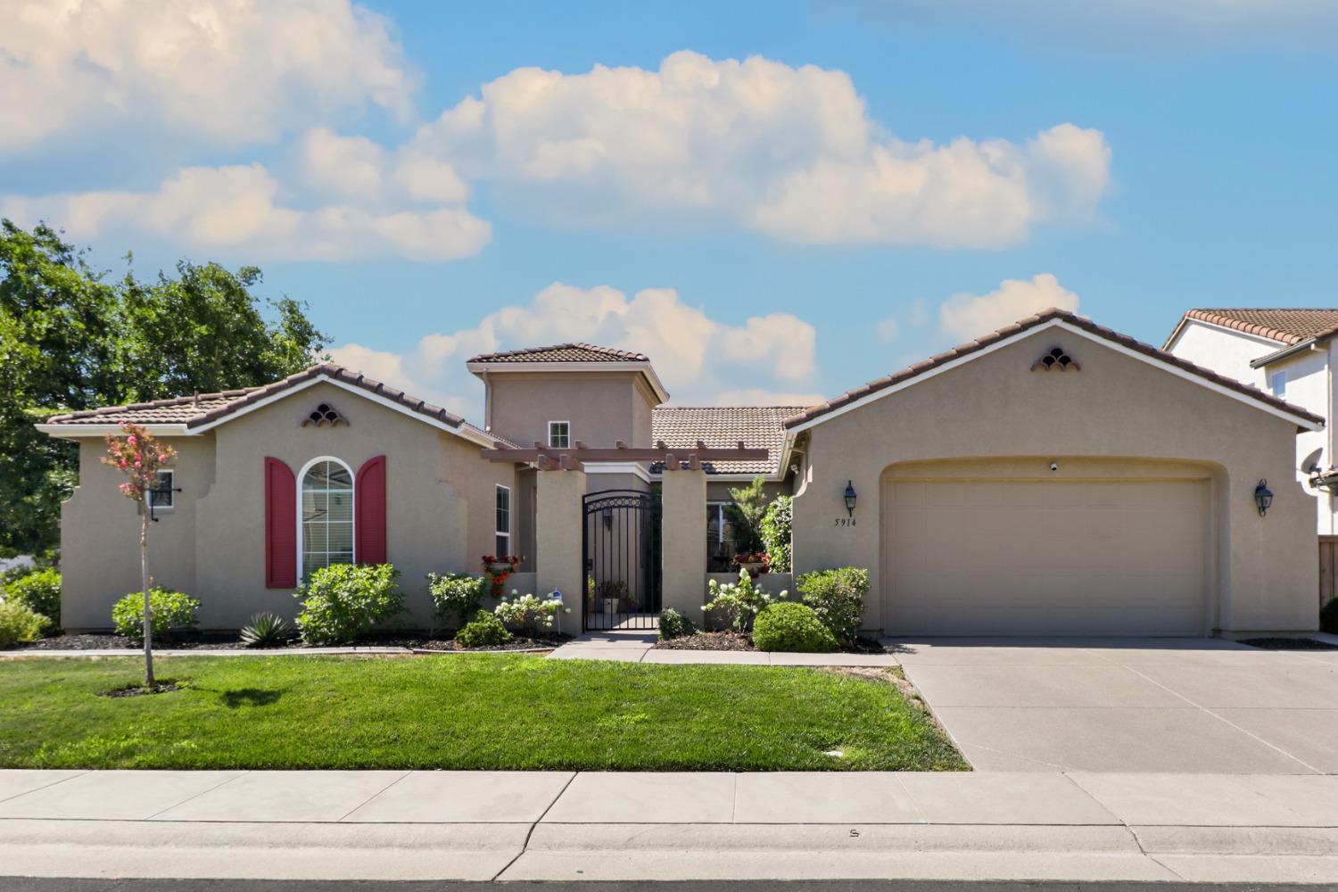 Detail Gallery Image 1 of 1 For 5914 Corrin Way, Elk Grove,  CA 95757 - 4 Beds | 3 Baths