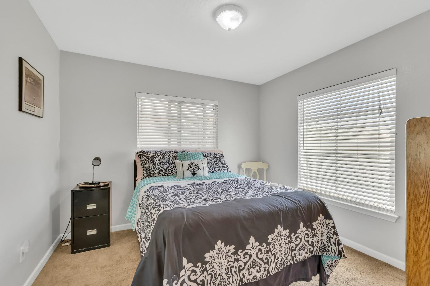 Detail Gallery Image 34 of 46 For 583 New England Ave, Lathrop,  CA 95330 - 3 Beds | 2/1 Baths