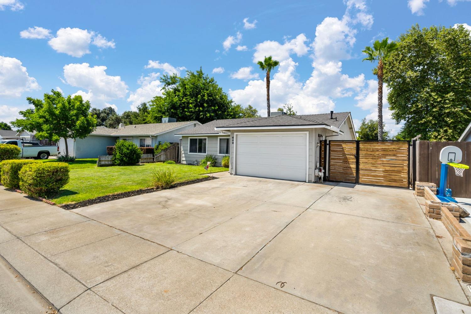 Detail Gallery Image 26 of 34 For 659 Fallenleaf Ln, Manteca,  CA 95336 - 3 Beds | 2 Baths