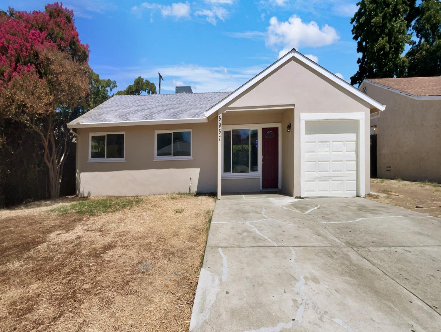 Detail Gallery Image 1 of 16 For 5957 Georgia Dr, North Highlands,  CA 95660 - 3 Beds | 1 Baths