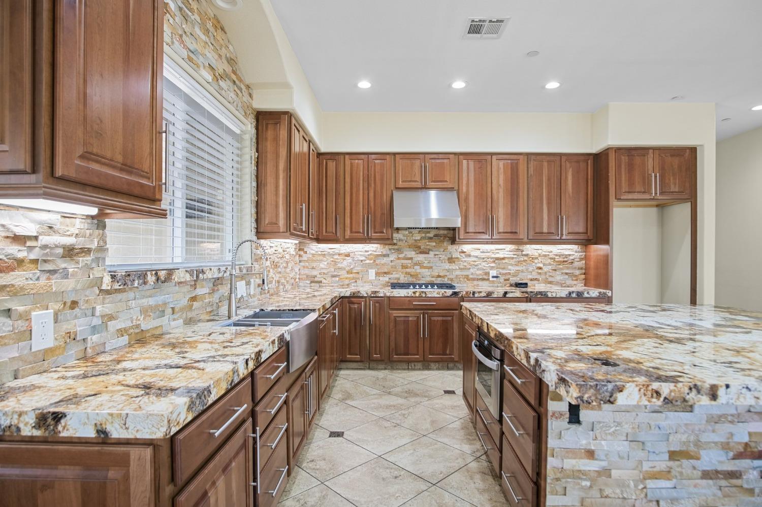 Detail Gallery Image 12 of 92 For 2906 Ranchito, La Grange,  CA 95329 - 3 Beds | 2/1 Baths