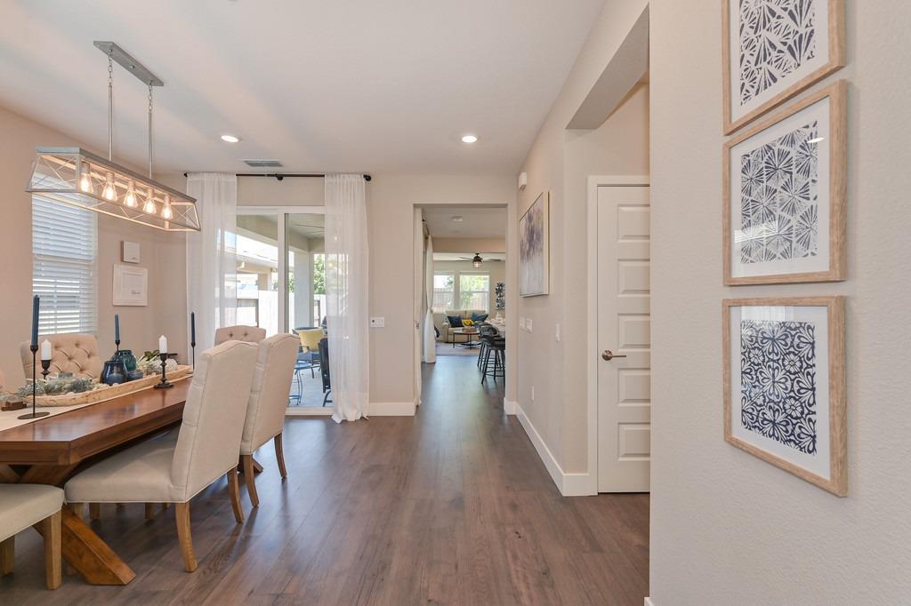 Detail Gallery Image 11 of 65 For 7024 Starburst Ln, Roseville,  CA 95747 - 2 Beds | 2 Baths