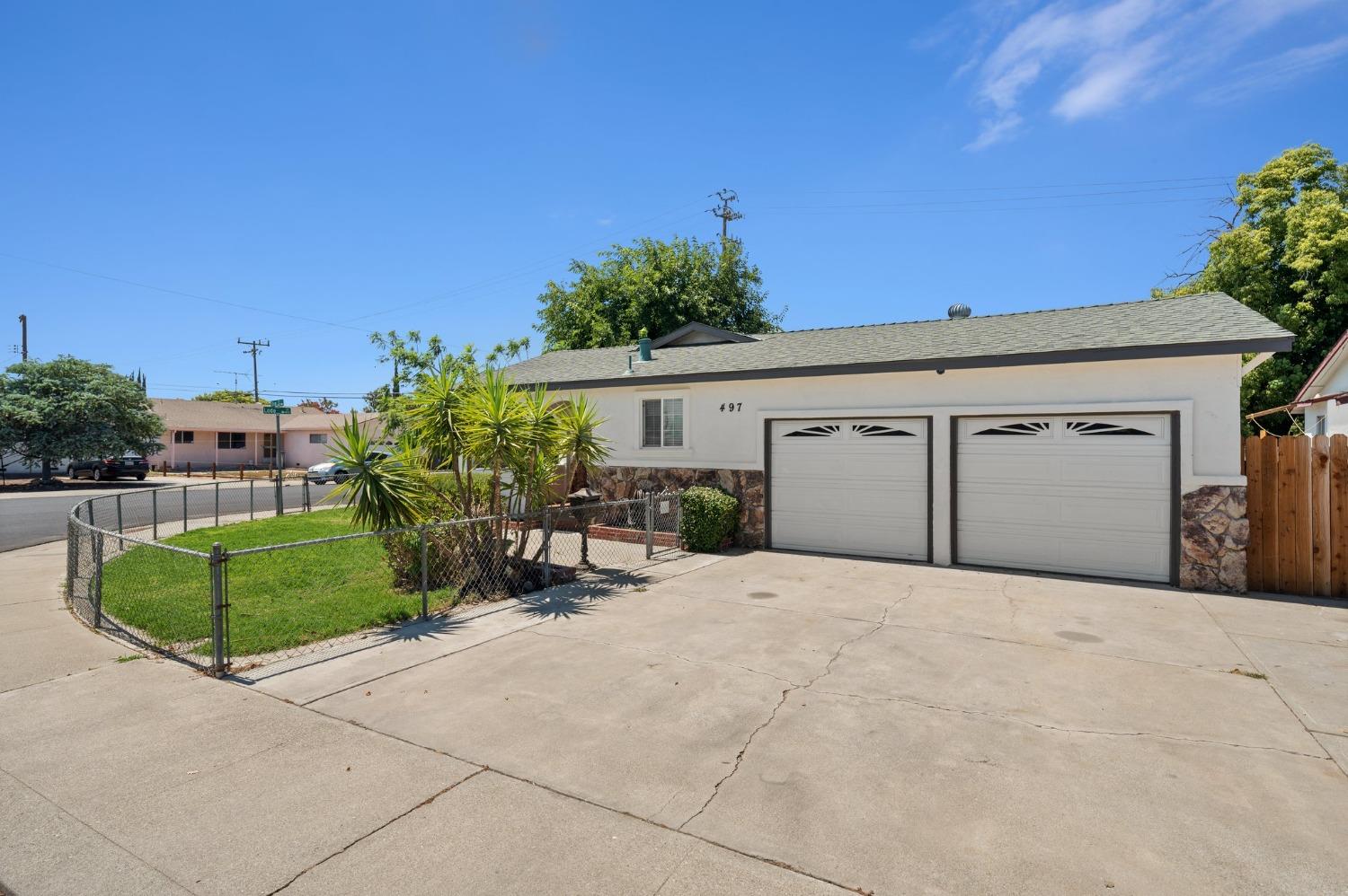 Detail Gallery Image 4 of 45 For 497 Ore St, Manteca,  CA 95336 - 3 Beds | 2 Baths