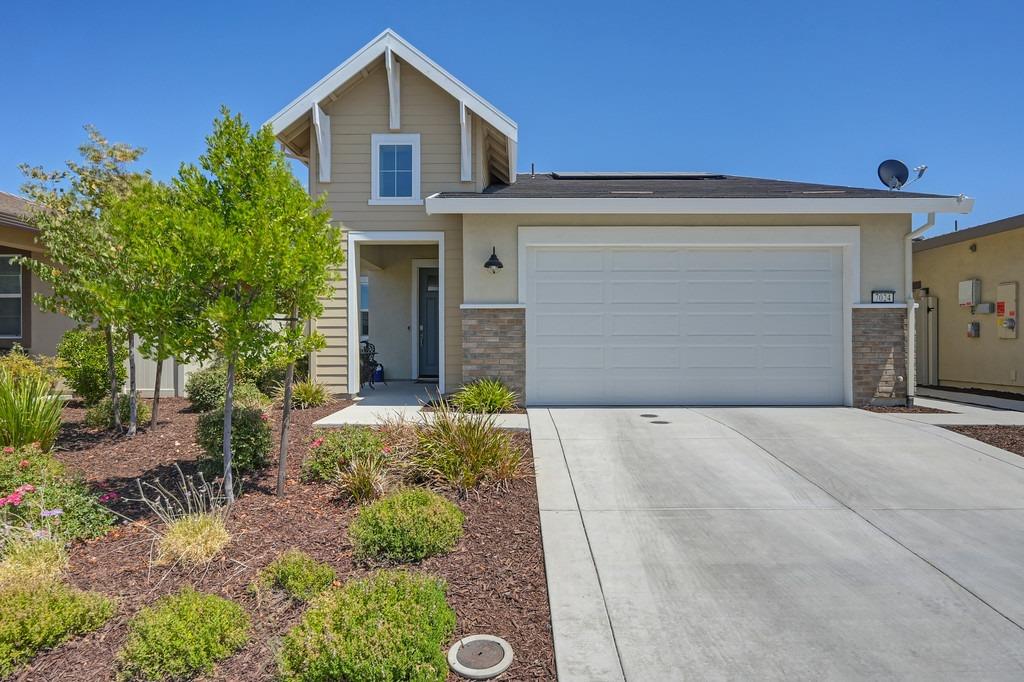 Detail Gallery Image 1 of 65 For 7024 Starburst Ln, Roseville,  CA 95747 - 2 Beds | 2 Baths