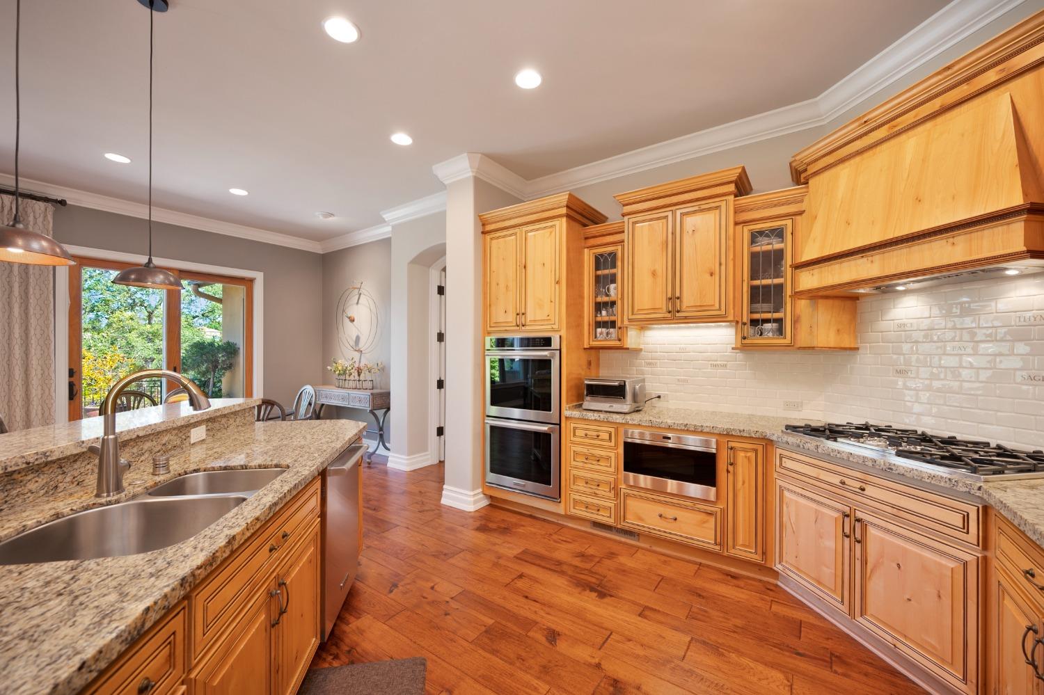 Detail Gallery Image 25 of 73 For 1797 Park Oak Dr, Roseville,  CA 95661 - 3 Beds | 2/1 Baths