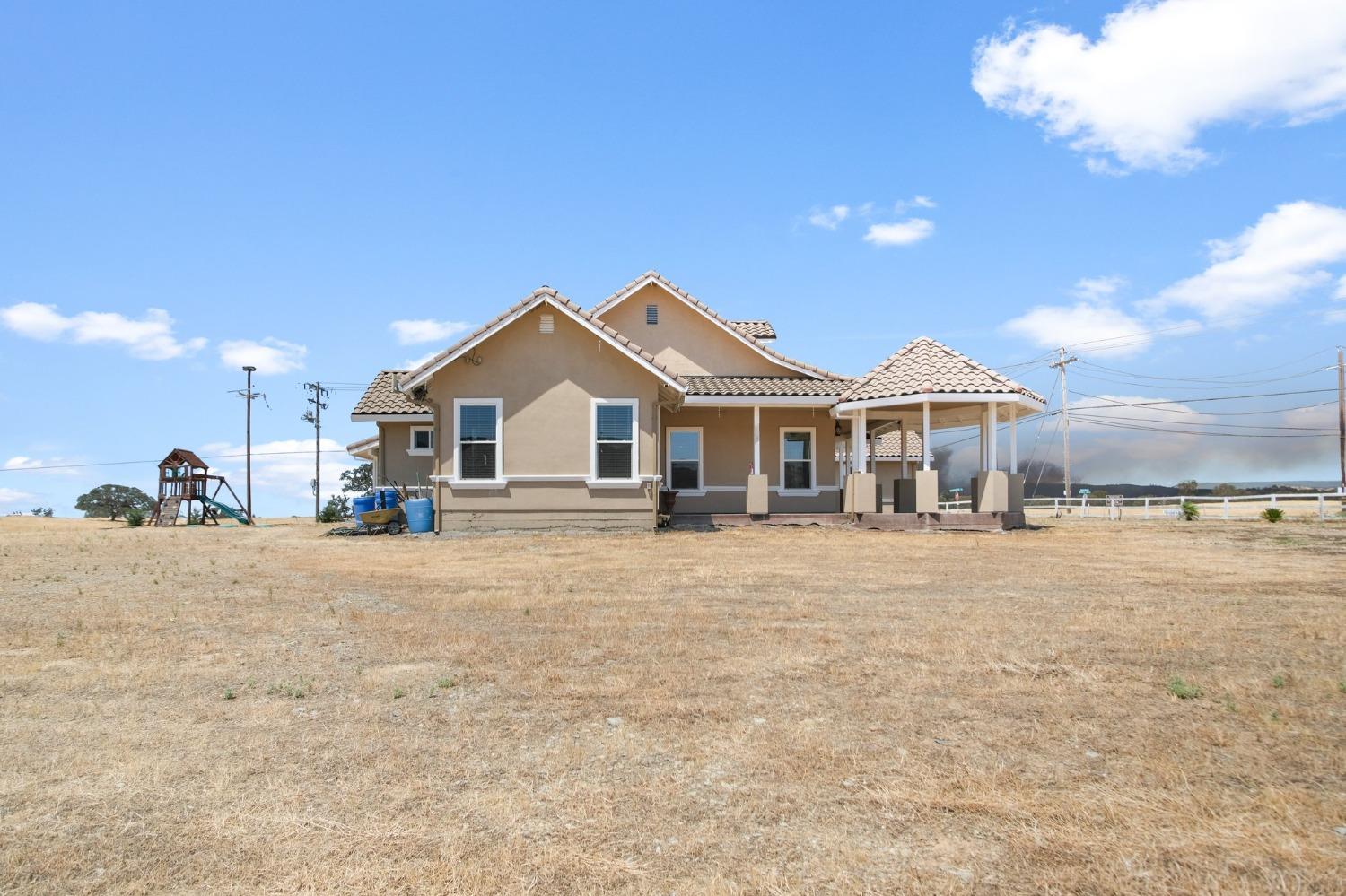 Detail Gallery Image 3 of 92 For 2906 Ranchito, La Grange,  CA 95329 - 3 Beds | 2/1 Baths