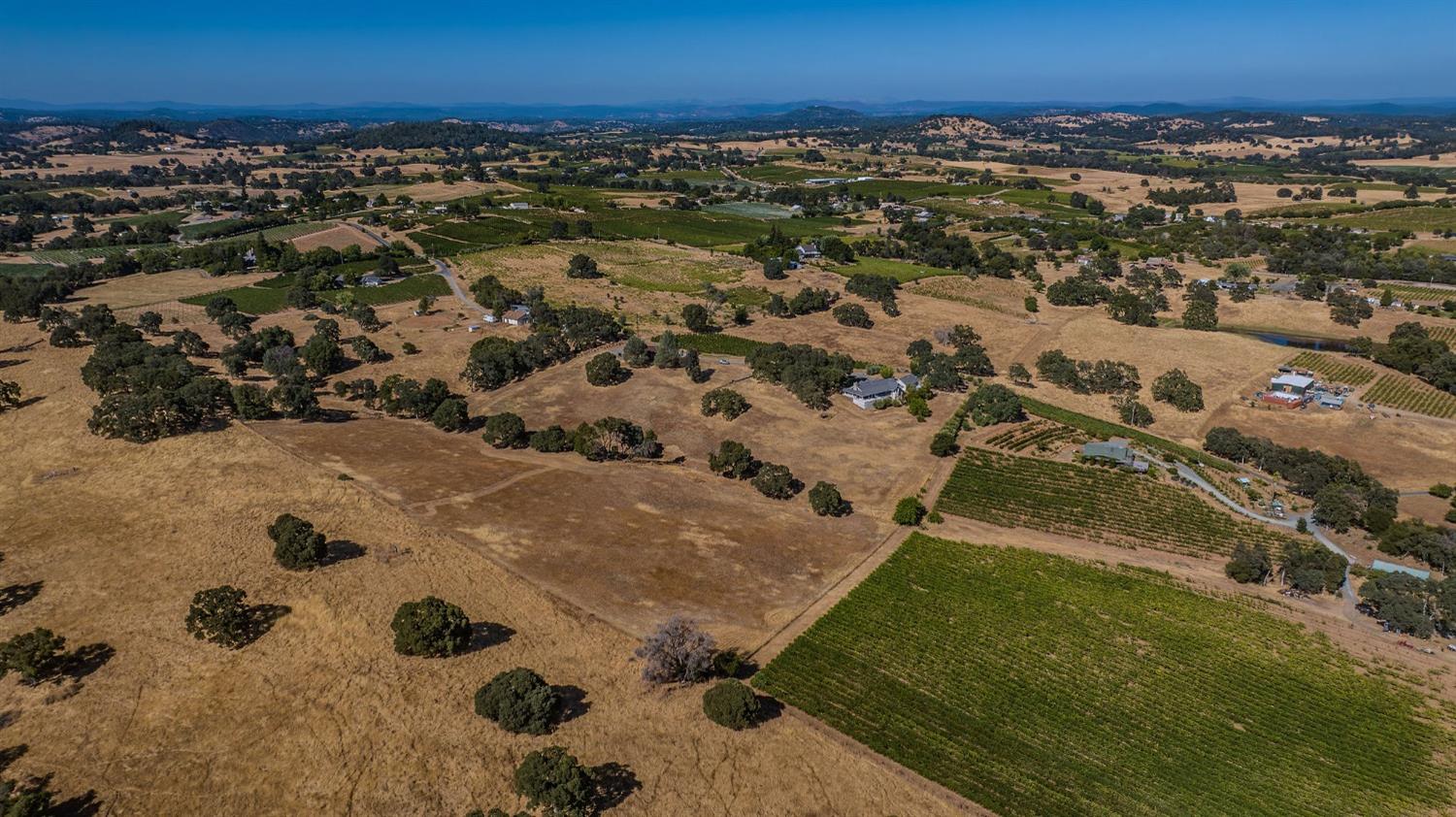 Detail Gallery Image 3 of 71 For 10731 Shenandoah Rd, Plymouth,  CA 95669 - 3 Beds | 3 Baths