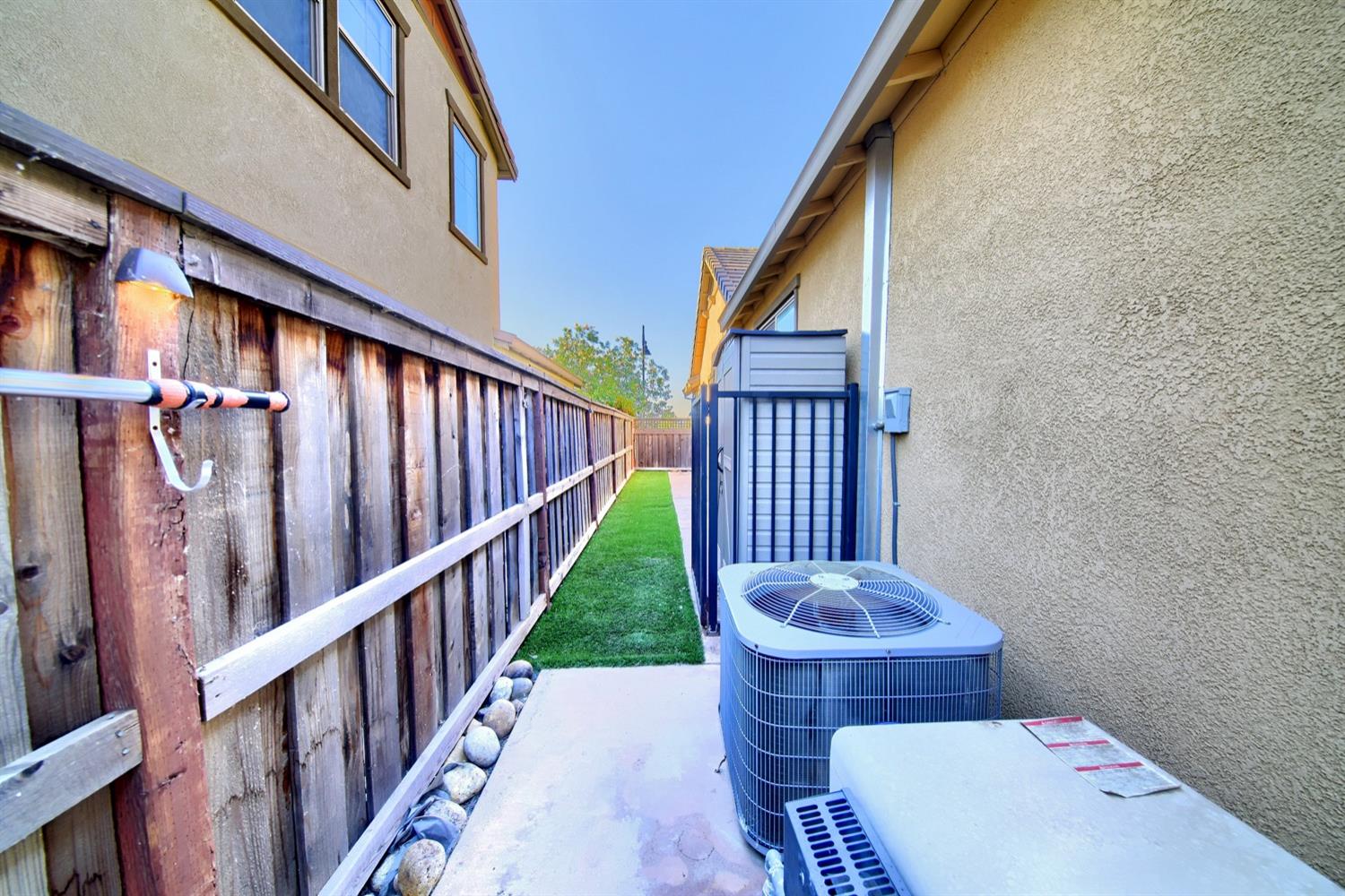 Detail Gallery Image 50 of 57 For 1504 Balfour Dr, Lathrop,  CA 95330 - 5 Beds | 4/1 Baths