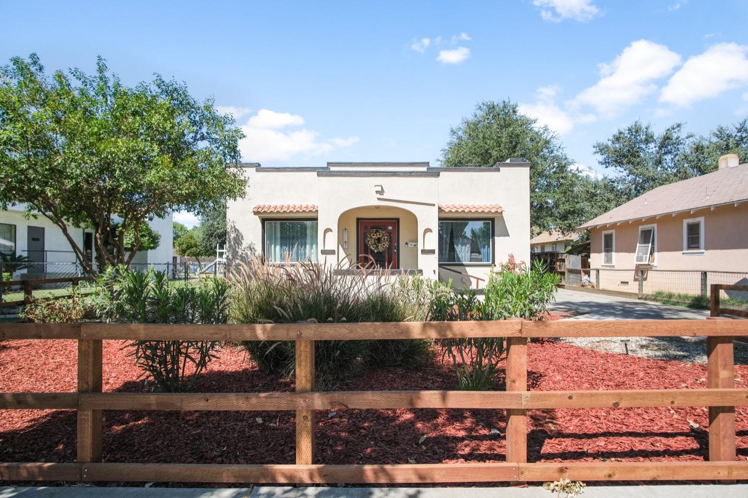 Detail Gallery Image 1 of 24 For 367 6th Street, Gustine,  CA 95322 - 2 Beds | 1 Baths