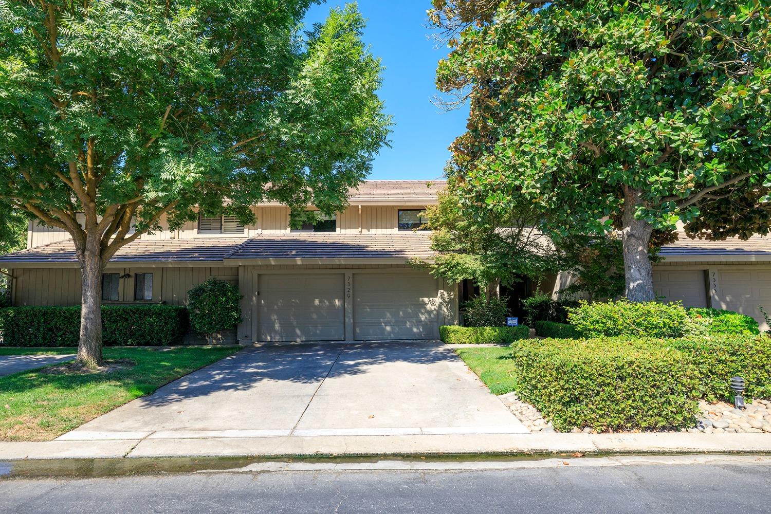 Detail Gallery Image 1 of 40 For 7329 Del Cielo Way, Modesto,  CA 95356 - 2 Beds | 3 Baths