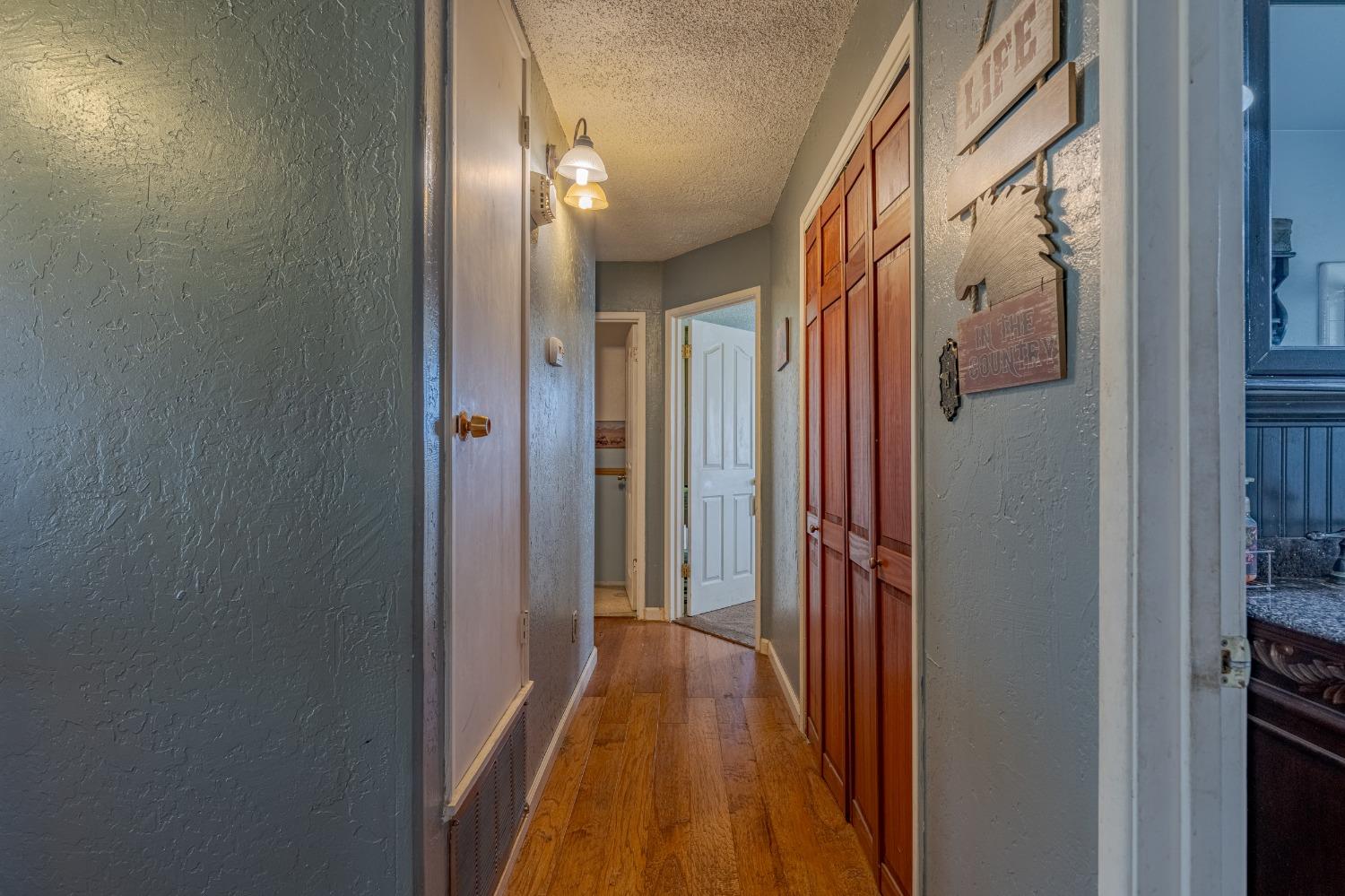 Detail Gallery Image 11 of 56 For 1850 Hull Rd, Atwater,  CA 95301 - 4 Beds | 2 Baths