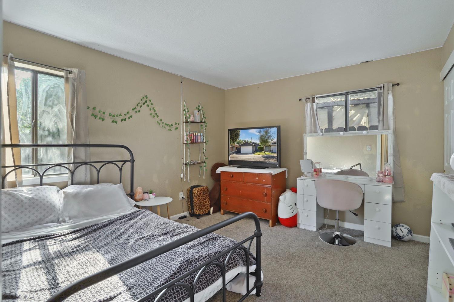 Detail Gallery Image 22 of 29 For 1337 Holt St, Stockton,  CA 95203 - 3 Beds | 2 Baths